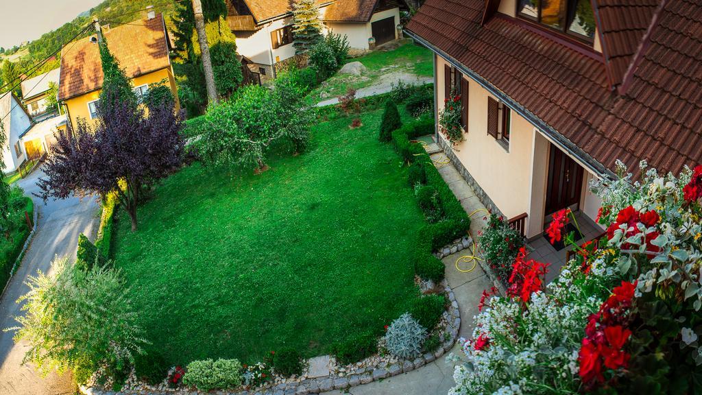 Apartments And Rooms Stefanac Slunj Exterior foto